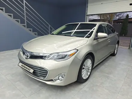 Toyota Avalon 2014 года за 10 500 000 тг. в Алматы