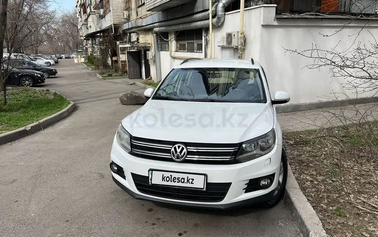 Volkswagen Tiguan 2015 года за 7 600 000 тг. в Алматы