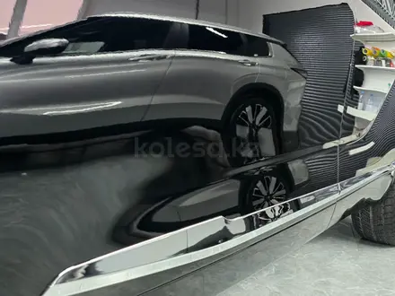 Toyota Highlander Luxe 2025 года за 31 500 000 тг. в Семей – фото 20