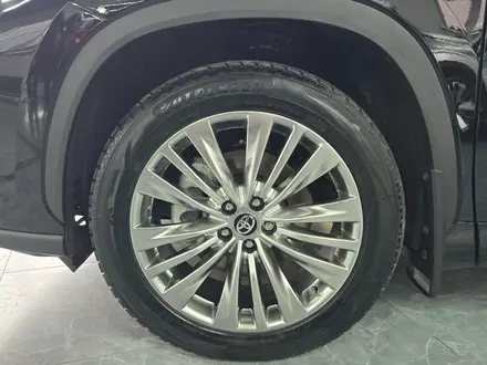 Toyota Highlander Luxe 2025 года за 31 500 000 тг. в Семей – фото 23