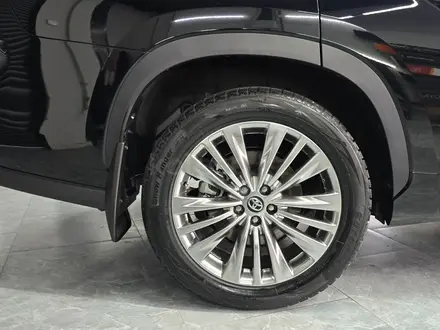 Toyota Highlander Luxe 2025 года за 31 500 000 тг. в Семей – фото 26