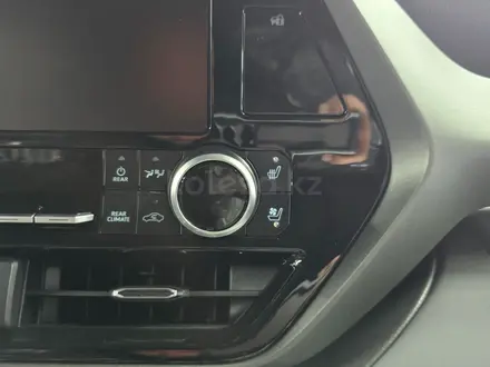 Toyota Highlander Luxe 2025 года за 31 500 000 тг. в Семей – фото 49