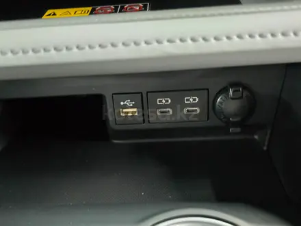 Toyota Highlander Luxe 2025 года за 31 500 000 тг. в Семей – фото 51