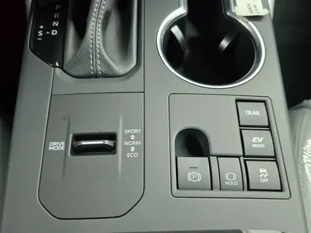 Toyota Highlander Luxe 2025 года за 31 500 000 тг. в Семей – фото 53