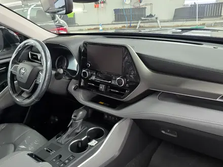 Toyota Highlander Luxe 2025 года за 31 500 000 тг. в Семей – фото 60
