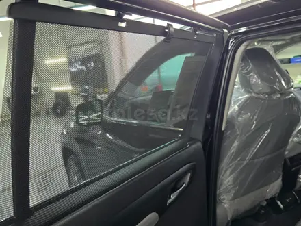 Toyota Highlander Luxe 2025 года за 31 500 000 тг. в Семей – фото 65