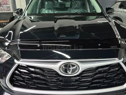 Toyota Highlander Luxe 2025 года за 31 500 000 тг. в Семей – фото 7