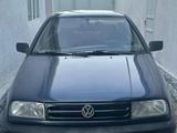 Volkswagen Vento 1993 года за 1 500 000 тг. в Тараз – фото 2