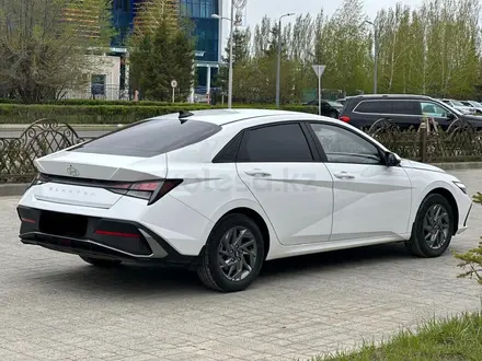 Hyundai Elantra 2025 года за 8 700 000 тг. в Актобе – фото 4