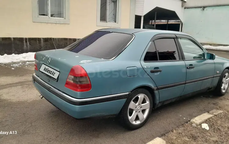Mercedes-Benz C 200 1994 года за 1 500 000 тг. в Алматы