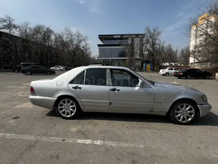 Mercedes-Benz S 320 1995 года за 2 350 000 тг. в Тараз – фото 2