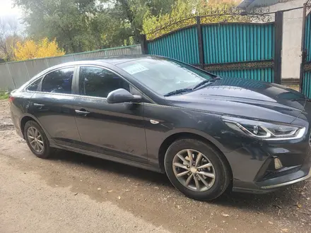 Hyundai Sonata 2017 года за 9 400 000 тг. в Алматы – фото 2