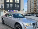 Chrysler 300C 2005 года за 3 500 000 тг. в Актау – фото 3