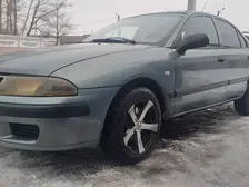 Mitsubishi Carisma, 2002