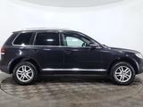 Volkswagen Touareg 2007 года за 6 590 000 тг. в Астана – фото 4