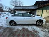 Hyundai Sonata 2016 годаүшін8 100 000 тг. в Алматы – фото 2