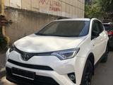 Toyota RAV4 2019 года за 14 100 000 тг. в Алматы – фото 2