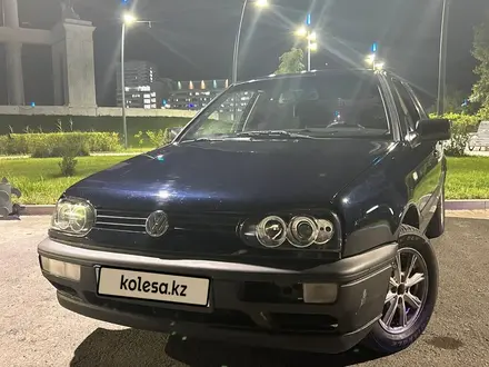 Volkswagen Golf 1993 года за 1 400 000 тг. в Атырау