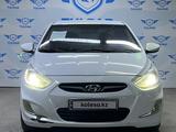 Hyundai Accent 2013 года за 4 850 000 тг. в Шымкент – фото 2
