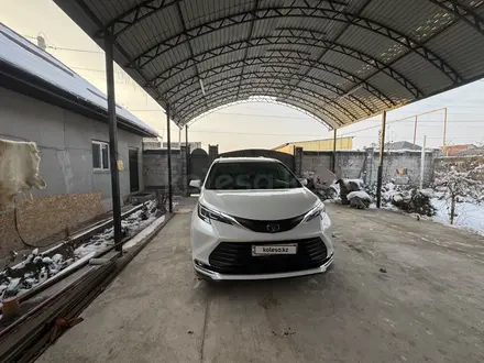 Toyota Sienna 2022 года за 22 300 000 тг. в Алматы – фото 5