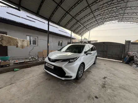 Toyota Sienna 2022 года за 22 300 000 тг. в Алматы – фото 9