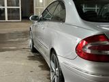 Mercedes-Benz CLK 320 2002 годаүшін6 800 000 тг. в Астана – фото 5