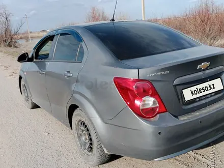 Chevrolet Aveo 2015 года за 3 300 000 тг. в Уральск – фото 5