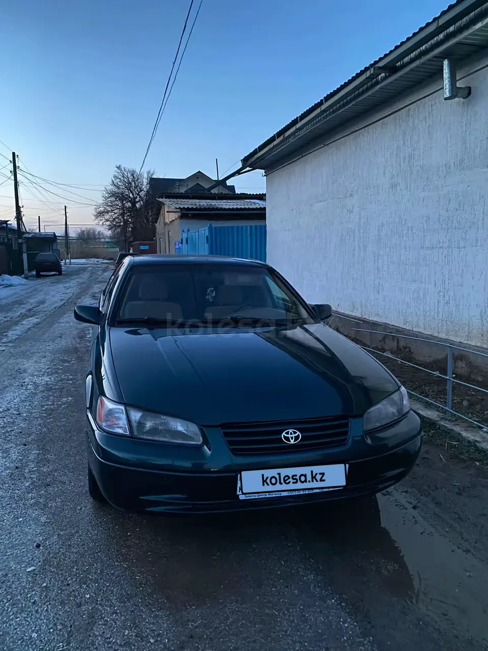 Toyota Camry, 1998
