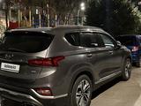 Hyundai Santa Fe 2019 годаүшін15 210 000 тг. в Алматы