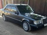 Mercedes-Benz E 200 1992 годаfor1 300 000 тг. в Алматы