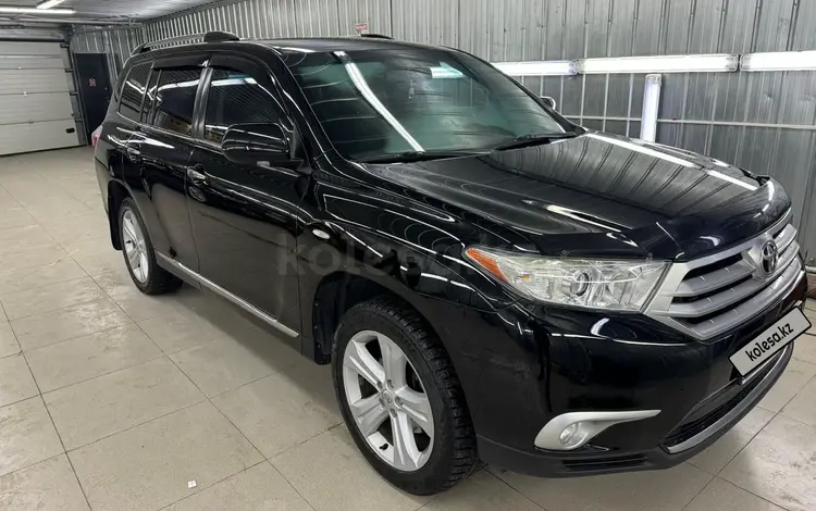 Toyota Highlander 2011 года за 13 500 000 тг. в Есик