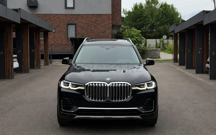 BMW X7 2020 года за 32 000 000 тг. в Алматы