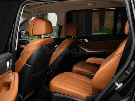 BMW X7 2020 года за 32 000 000 тг. в Алматы – фото 9