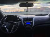 Hyundai Solaris 2013 года за 3 300 000 тг. в Актобе – фото 5