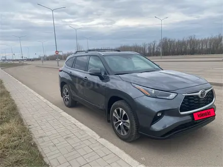 Toyota Highlander 2022 года за 24 000 000 тг. в Астана – фото 3