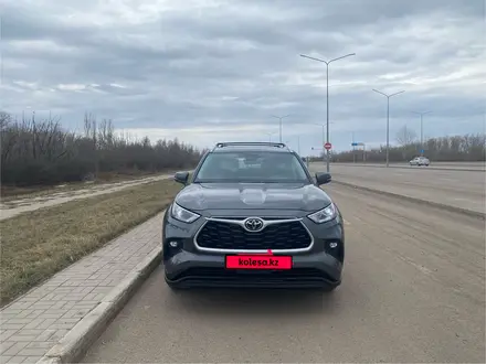 Toyota Highlander 2022 года за 24 000 000 тг. в Астана – фото 2