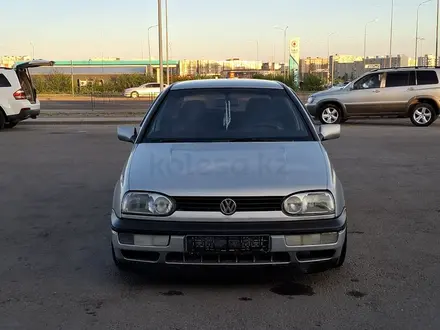 Volkswagen Golf 1995 года за 2 100 000 тг. в Караганда – фото 3