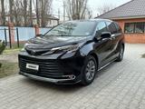 Toyota Sienna 2022 года за 25 000 000 тг. в Актобе – фото 2