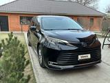 Toyota Sienna 2022 года за 25 000 000 тг. в Актобе – фото 3