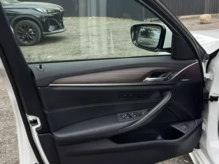 BMW 530 2017 года за 16 200 000 тг. в Алматы – фото 16