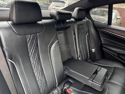 BMW 530 2017 года за 16 200 000 тг. в Алматы – фото 19