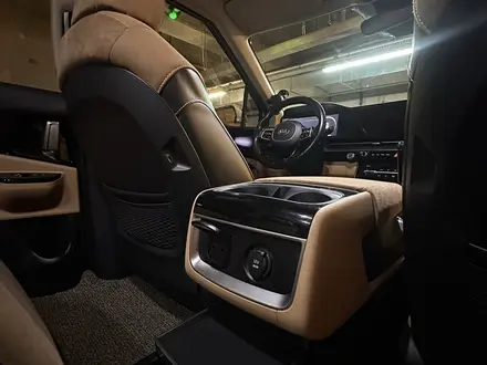 Kia Carnival 2023 года за 17 000 000 тг. в Алматы – фото 18