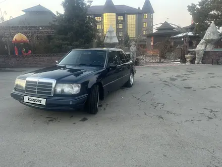 Mercedes-Benz E 230 1992 года за 1 750 000 тг. в Алматы – фото 6