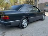 Mercedes-Benz E 300 1992 годаfor2 000 000 тг. в Шымкент – фото 3