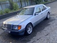 Mercedes-Benz E 230 1991 годаүшін1 200 000 тг. в Караганда