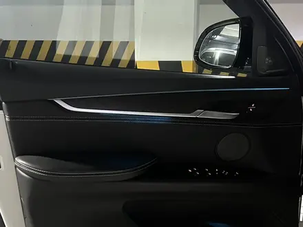 BMW X6 2017 года за 18 500 000 тг. в Алматы – фото 22