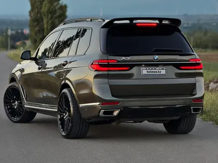 BMW X7 2023 года за 53 000 000 тг. в Шымкент – фото 2