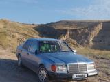Mercedes-Benz E 220 1994 года за 1 000 000 тг. в Тараз – фото 2