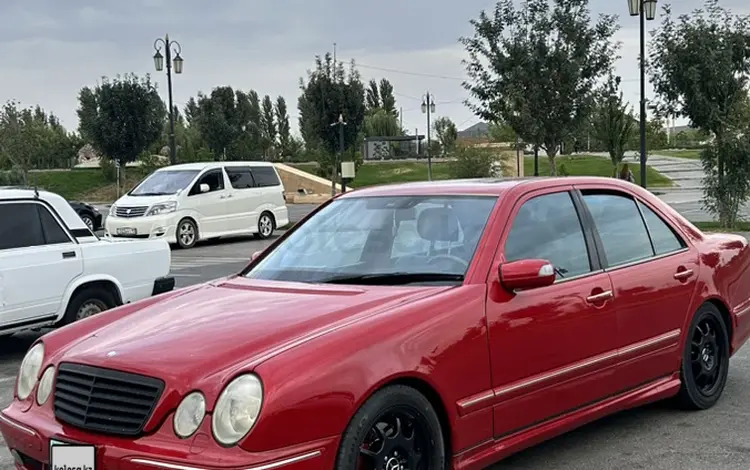 Mercedes-Benz E 55 AMG 2001 годаfor6 990 000 тг. в Аральск