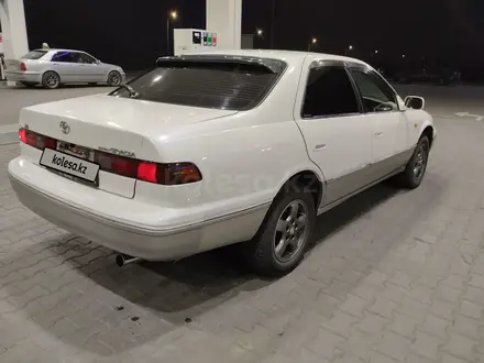 Toyota Camry Gracia 1997 года за 3 200 000 тг. в Усть-Каменогорск – фото 2